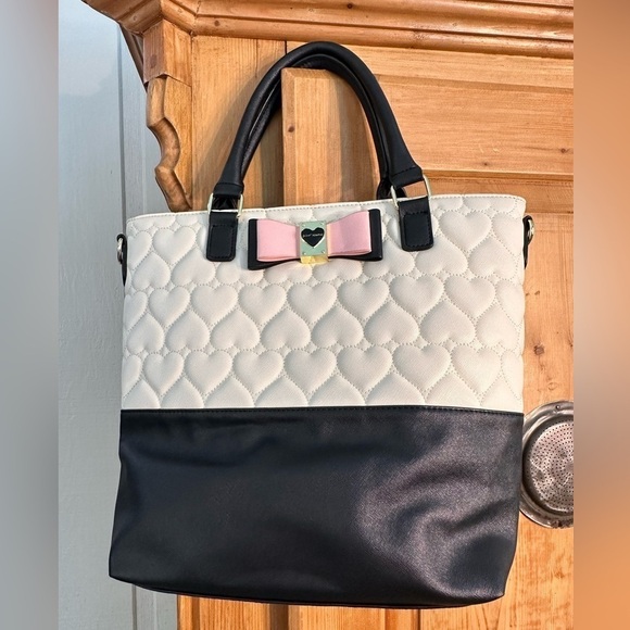 Betsey Johnson Tote Large White Navy Lightly Used